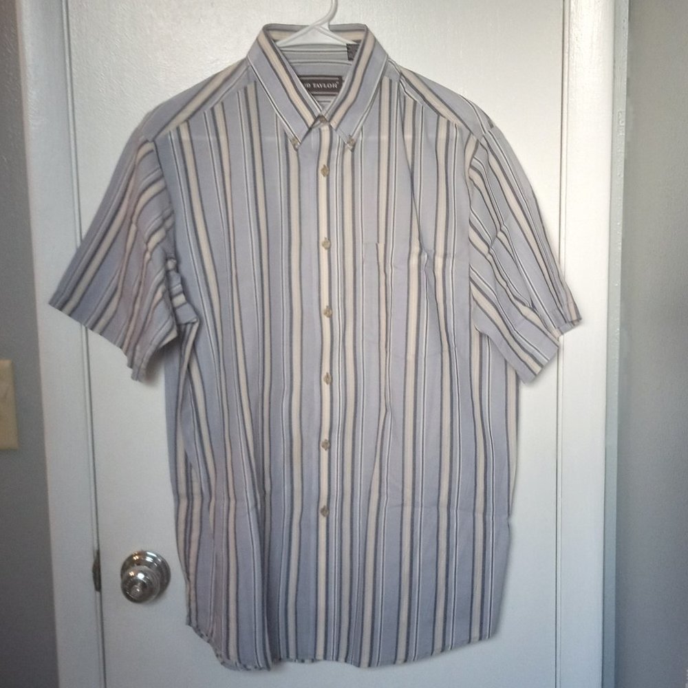 DAVID TAYLOR MENS MEDIUM SHORT SLEEVE DRESS SHIRT BLUE WITH BEIGE AND WHITE
